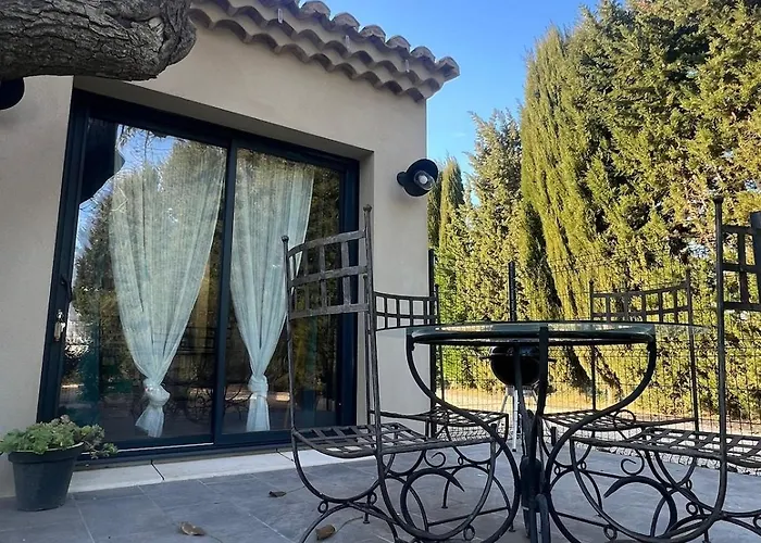 Maison Provencale Proche Du Lac
