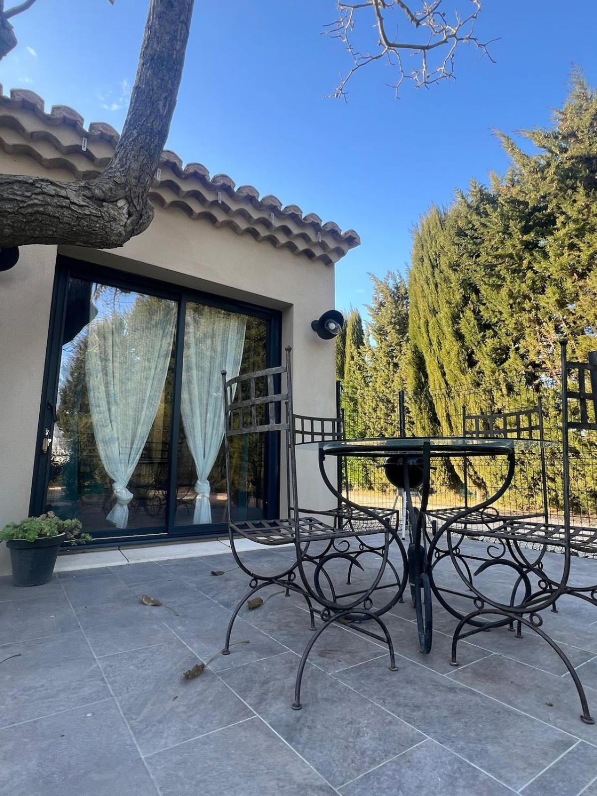 Holiday home Maison Provencale Proche Du Codolet