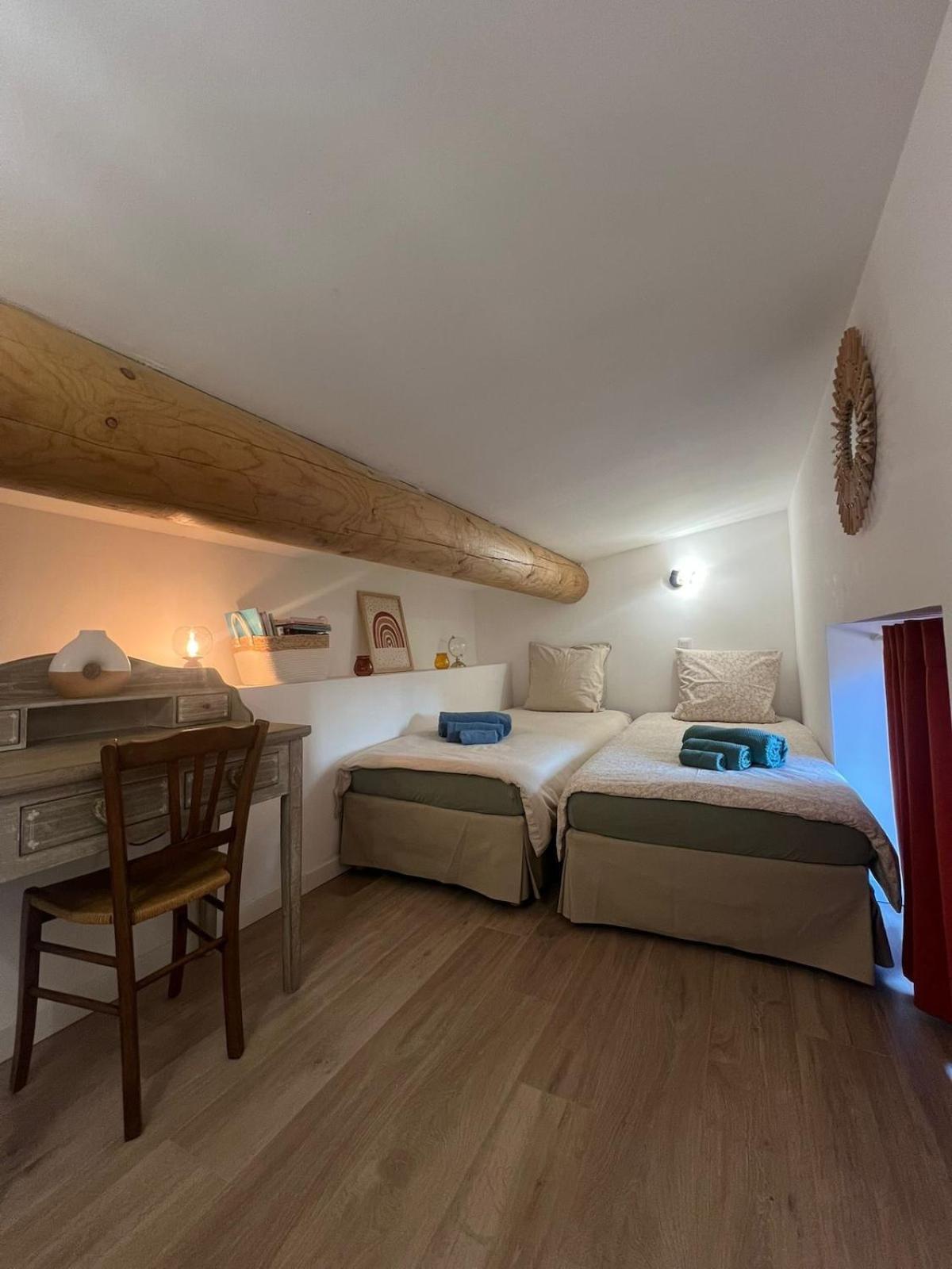 Maison Provencale Proche Du